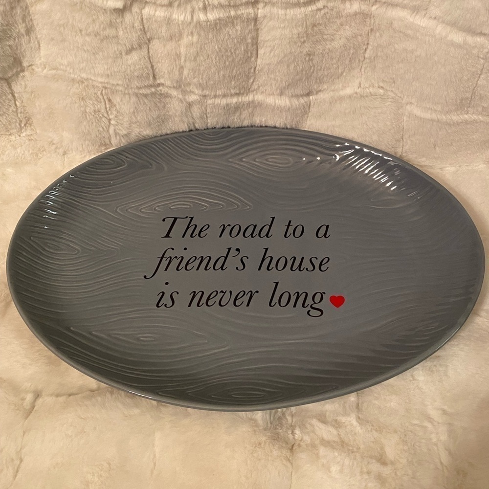 Temptations The Road to a Friends House is Never Long Platter.
Gift box New - Picture 7 of 9
